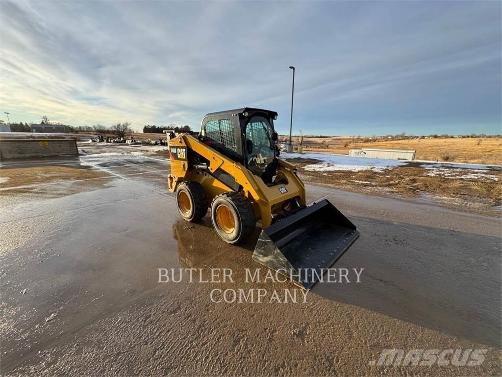 CAT 246D C3H2 Мини товарачи
