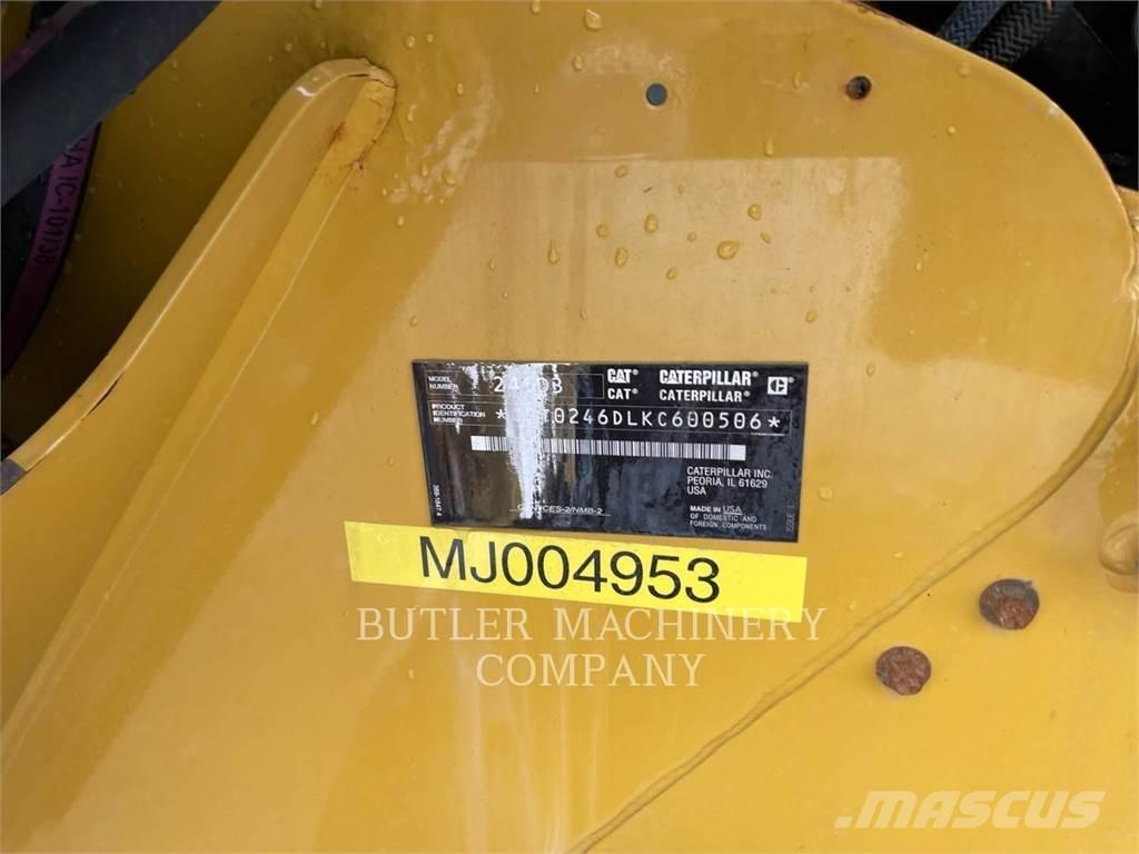 CAT 246D3 Мини товарачи
