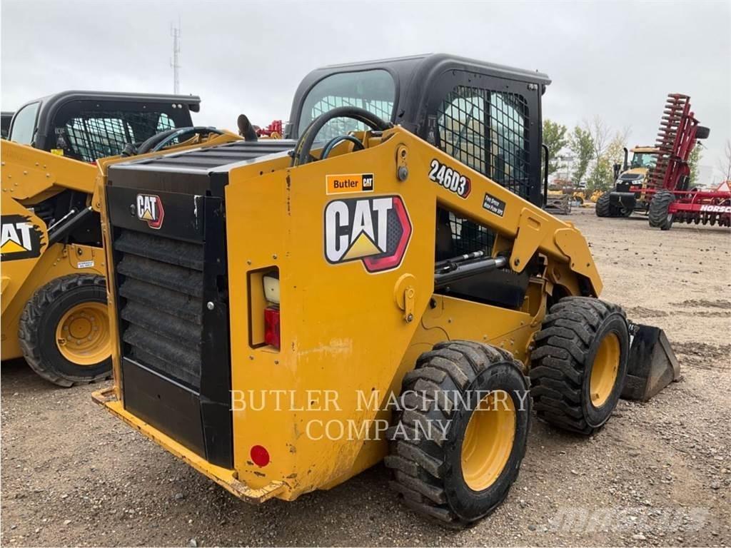 CAT 246D3 Мини товарачи
