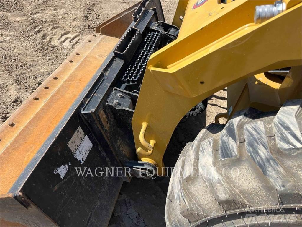 CAT 246D3 Мини товарачи

