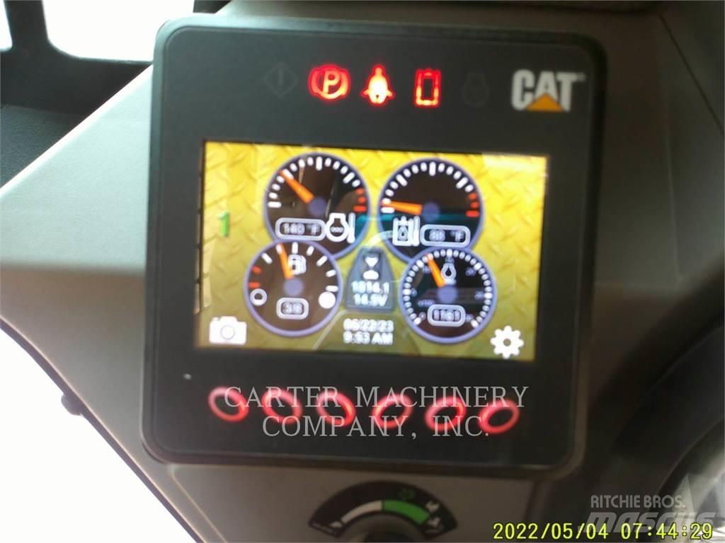 CAT 246D3 Мини товарачи
