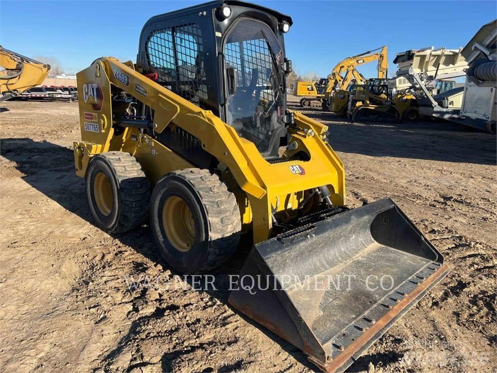 CAT 246D3 Мини товарачи
