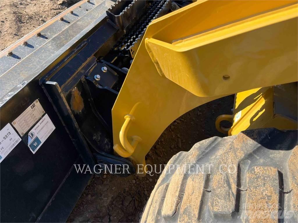 CAT 246D3 Мини товарачи
