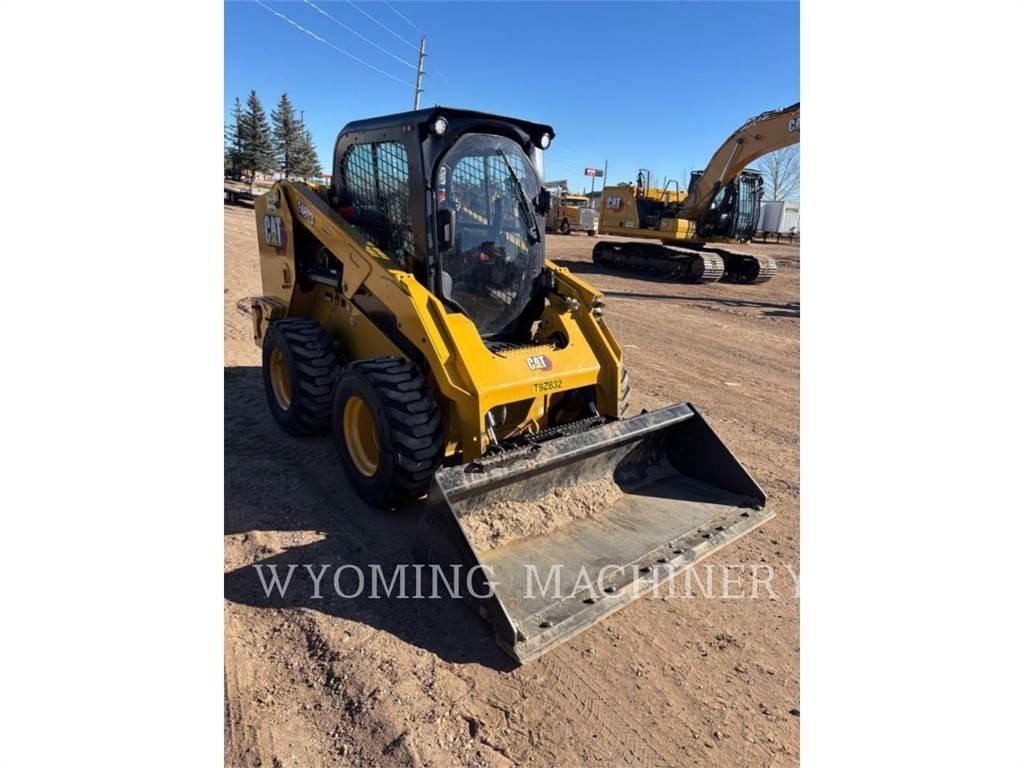 CAT 246D3 Мини товарачи

