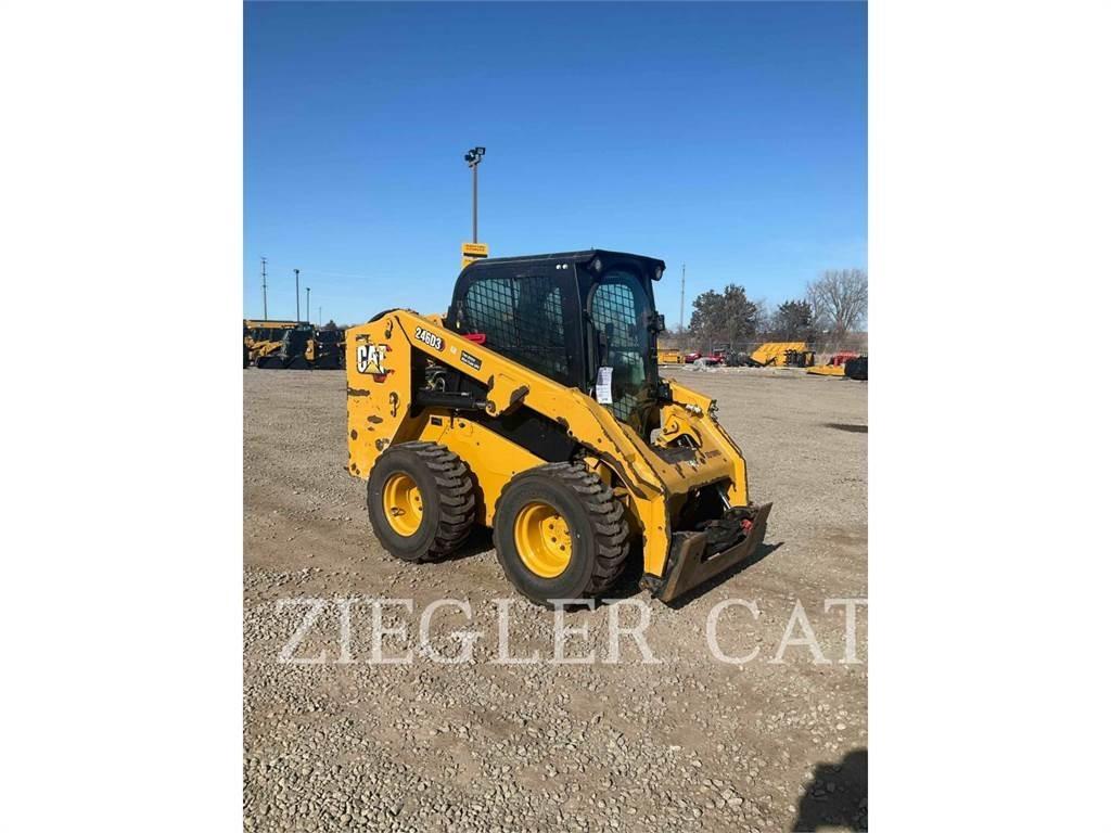 CAT 246D3 Мини товарачи
