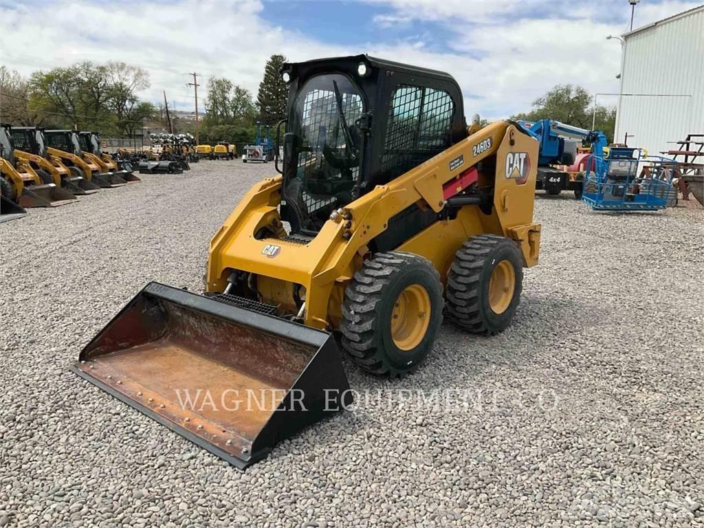 CAT 246D3 Мини товарачи

