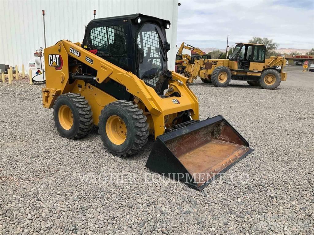 CAT 246D3 Мини товарачи
