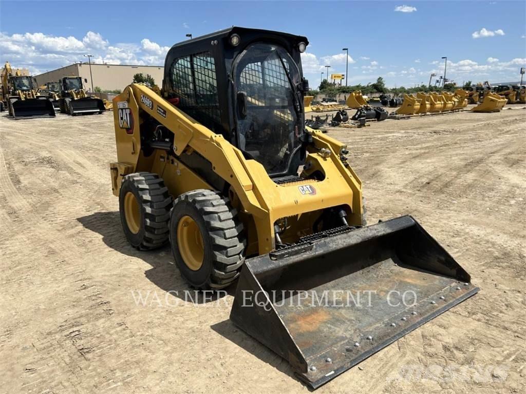 CAT 246D3 Мини товарачи

