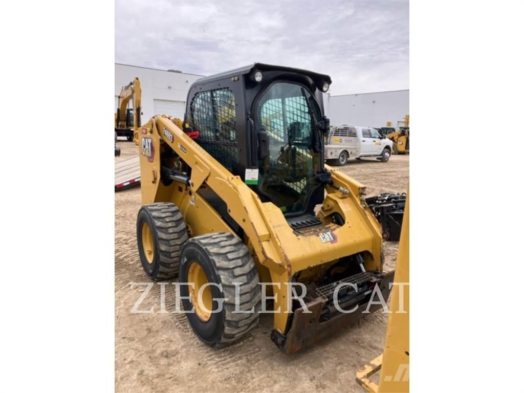 CAT 246D3 Мини товарачи

