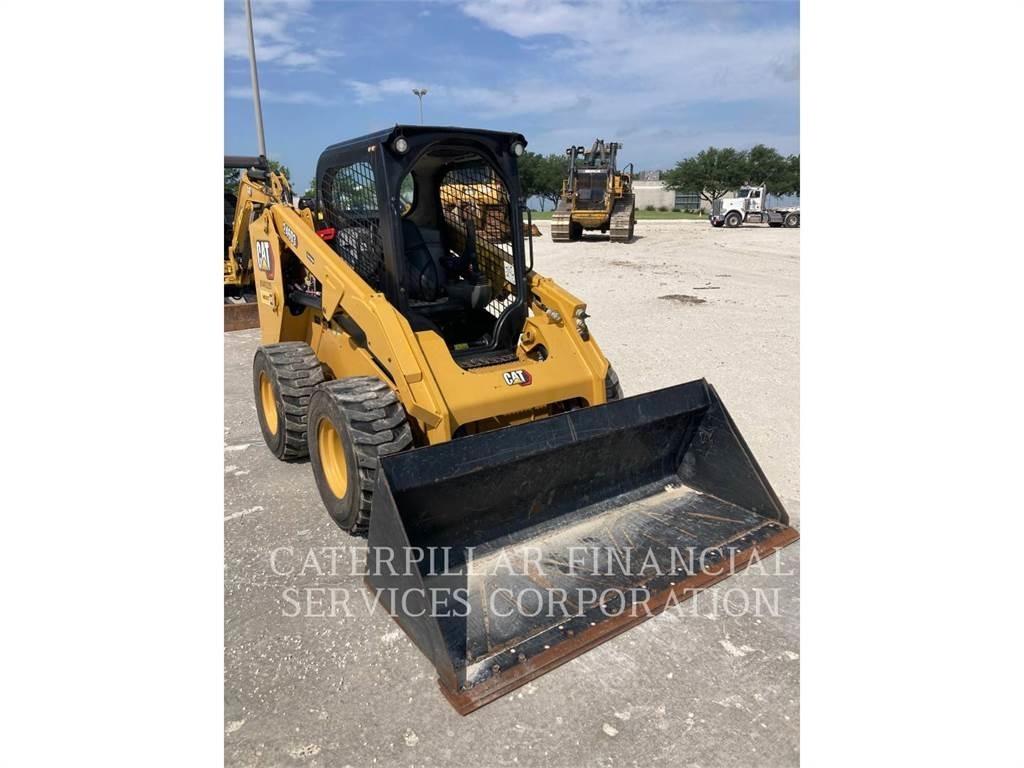 CAT 246D3 Мини товарачи
