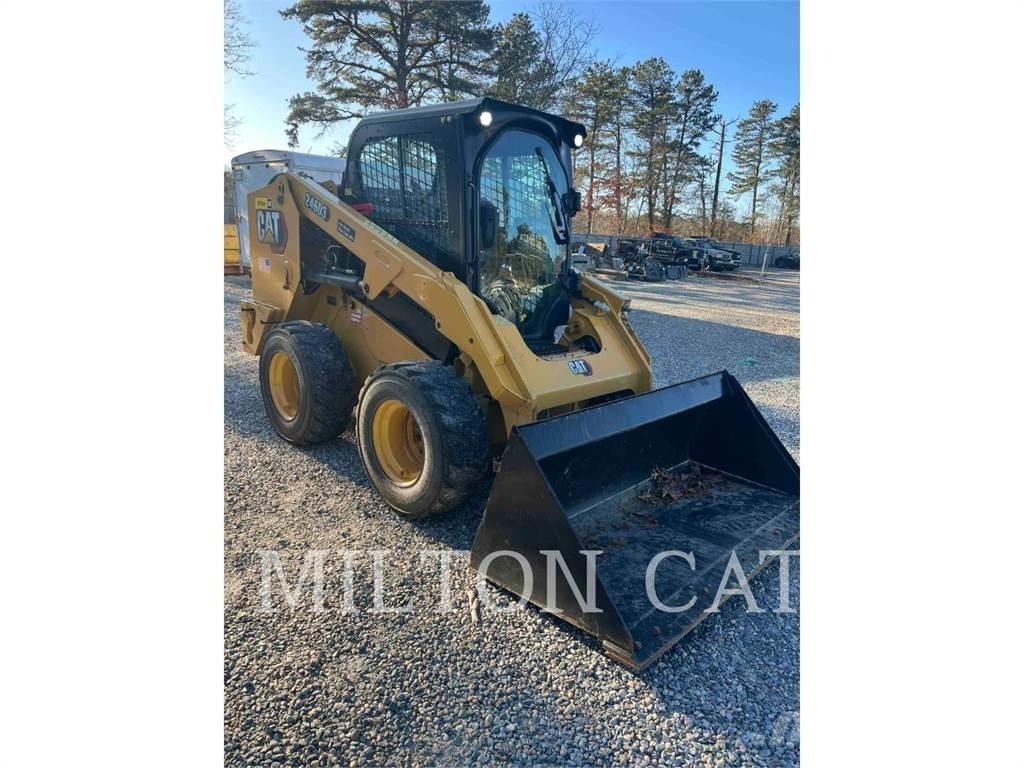 CAT 246D3 Мини товарачи
