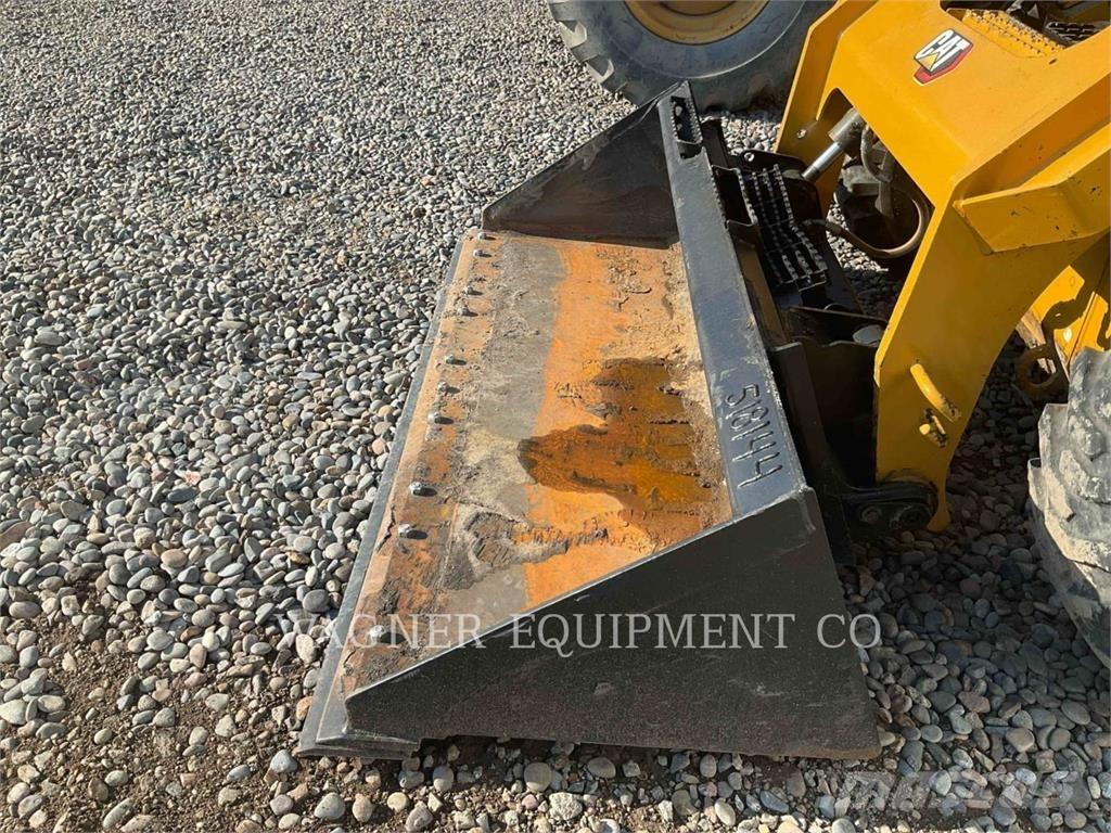 CAT 246D3 Мини товарачи
