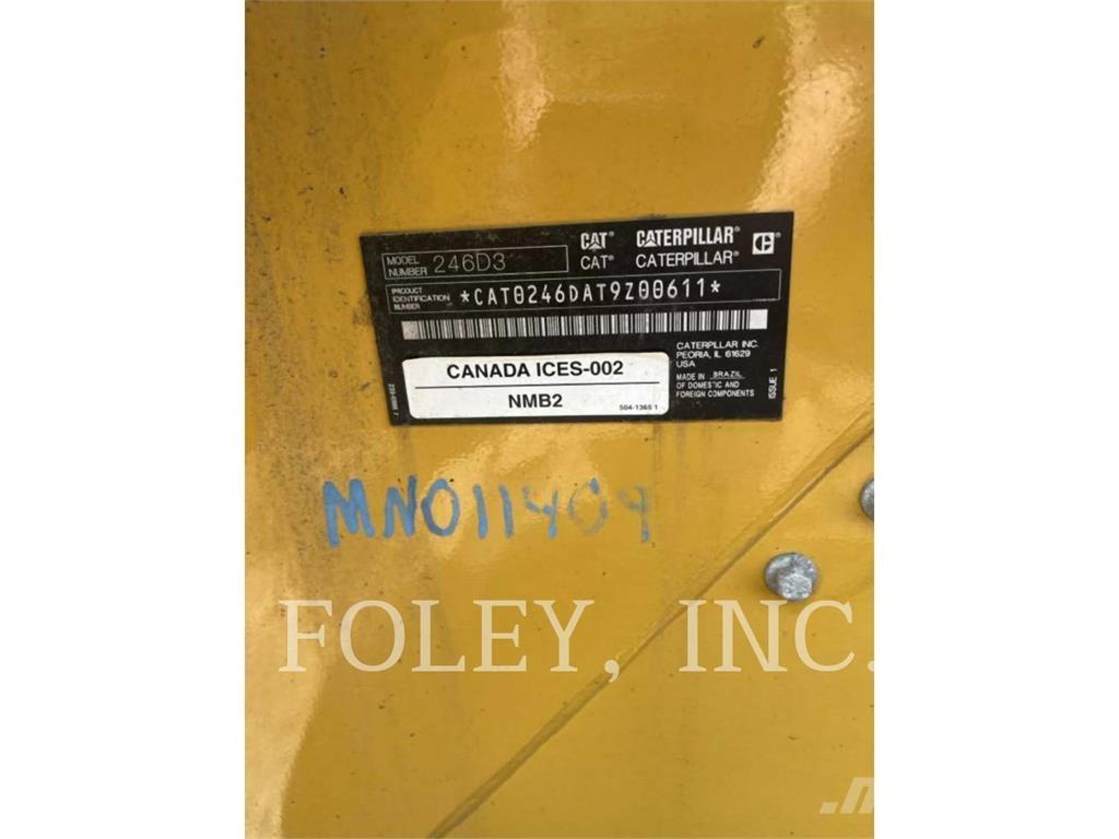CAT 246D3 Мини товарачи
