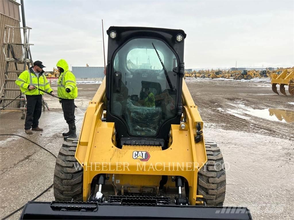 CAT 246D3 C3H2 Мини товарачи
