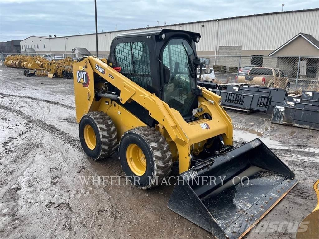 CAT 246D3 C3H2 Мини товарачи
