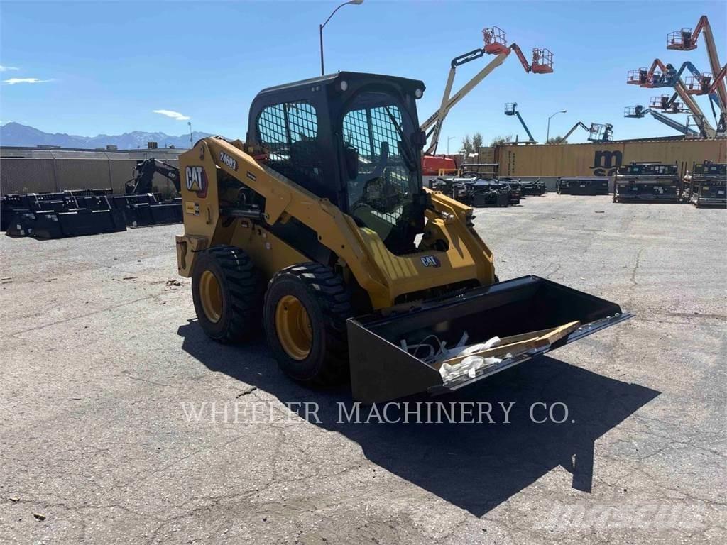 CAT 246D3 C3H2 Мини товарачи
