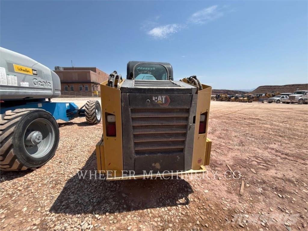 CAT 246D3 C3H2 Мини товарачи
