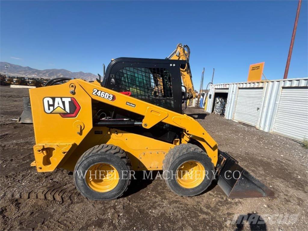 CAT 246D3 C3H2 Мини товарачи
