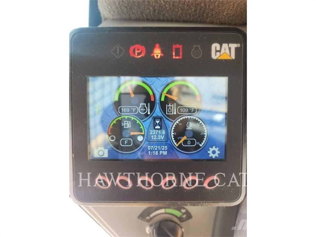 CAT 246D3H2O Мини товарачи
