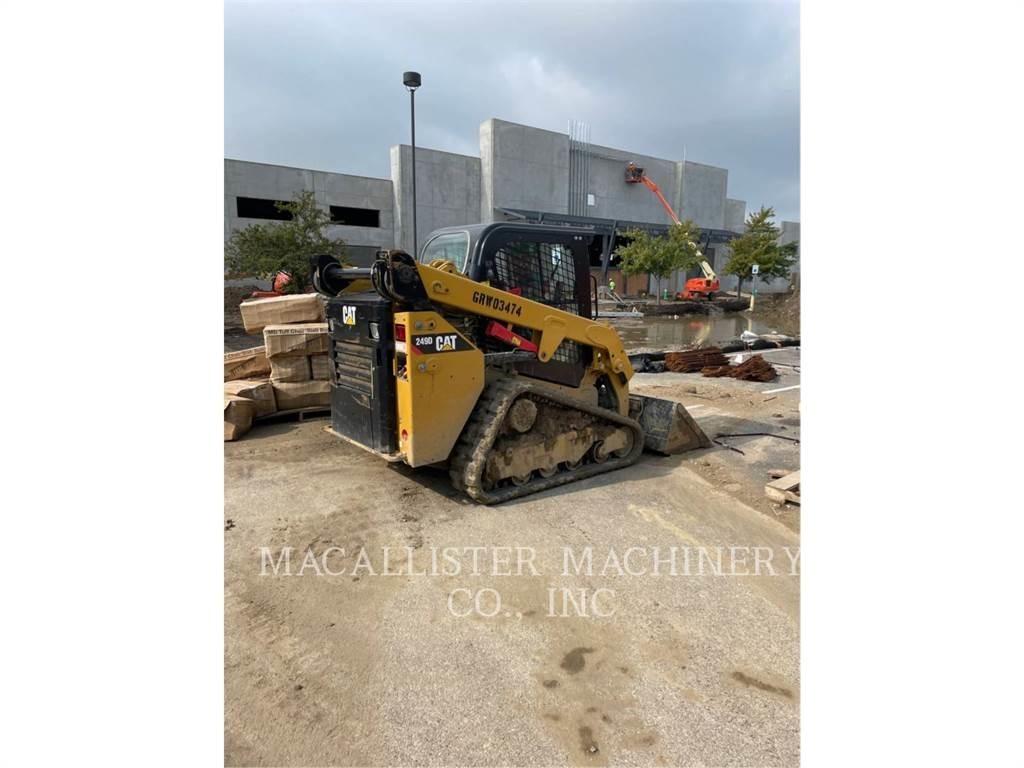 CAT 249D Верижен товарач