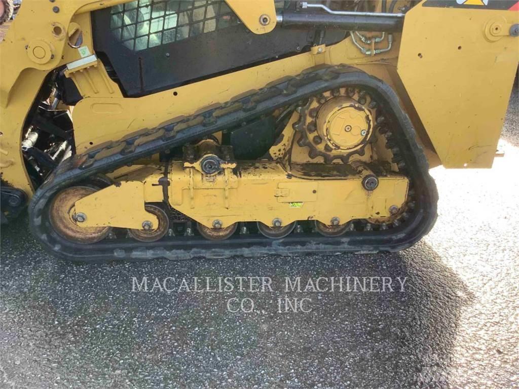 CAT 249D Верижен товарач