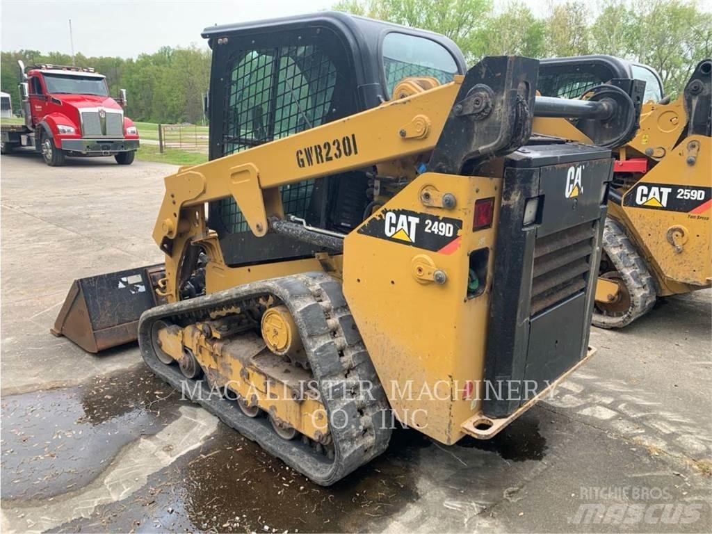CAT 249D Верижен товарач