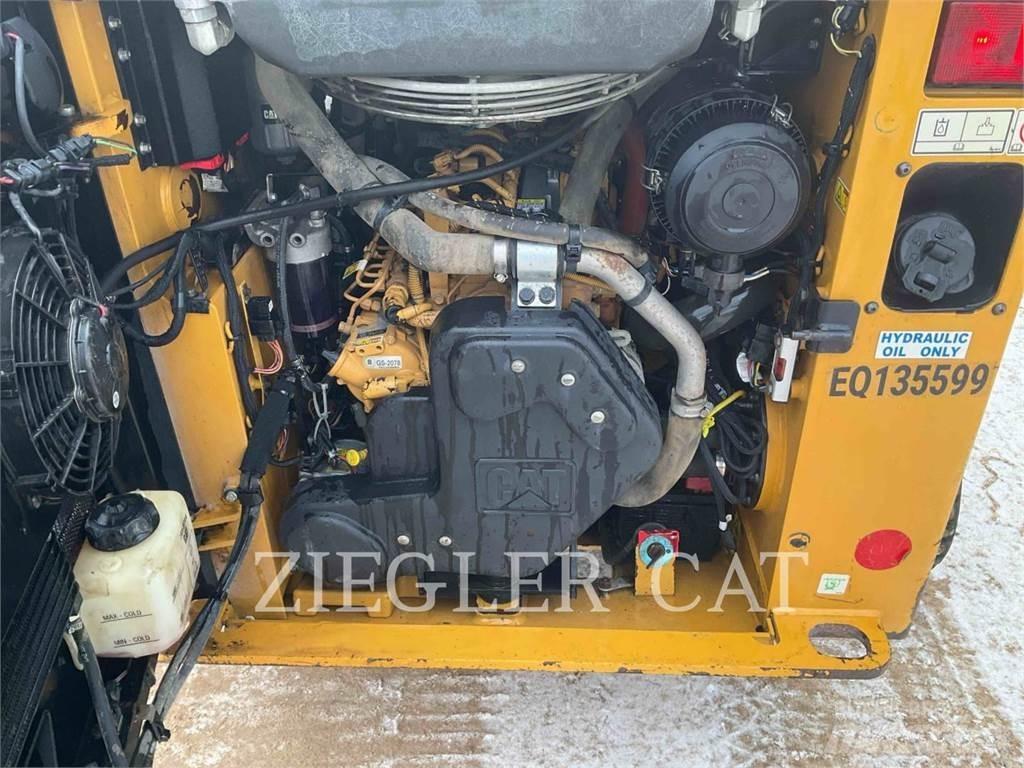 CAT 249D Верижен товарач