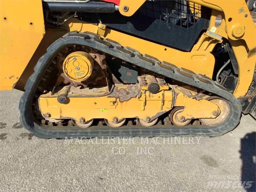 CAT 249D Верижен товарач