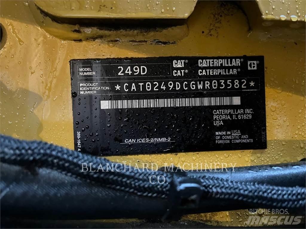 CAT 249D Верижен товарач