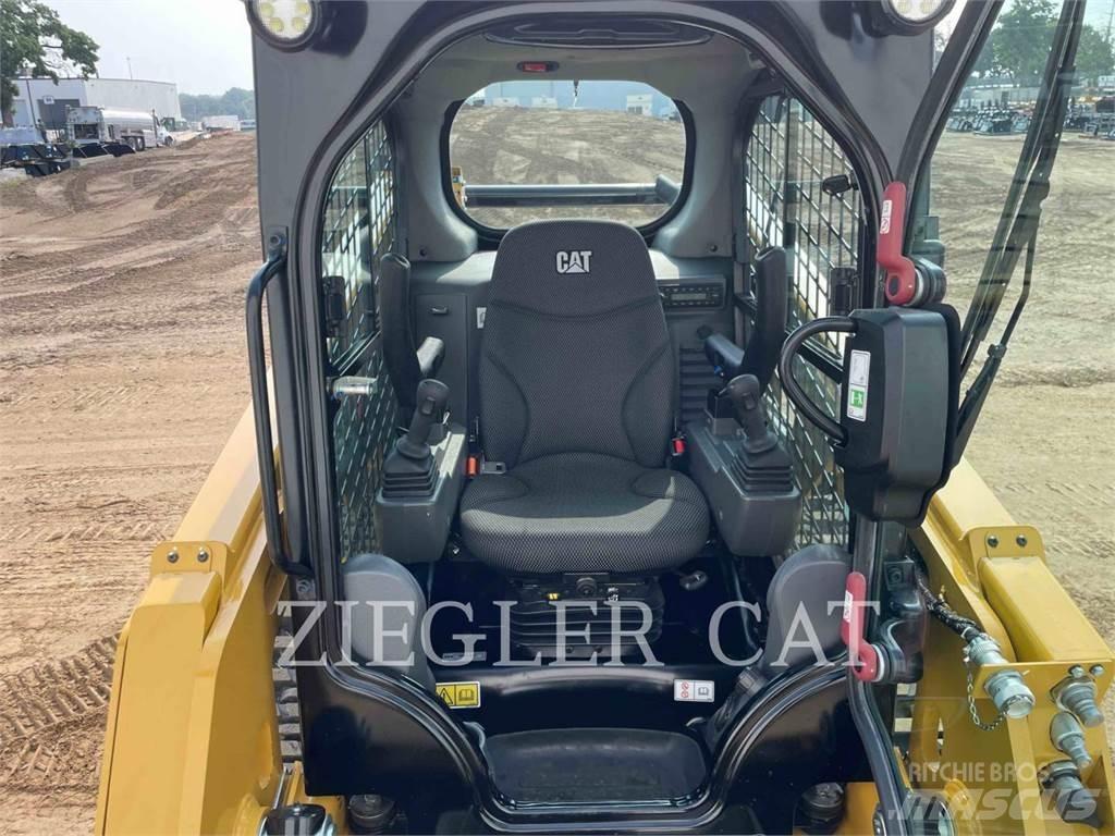 CAT 249D3 Верижен товарач