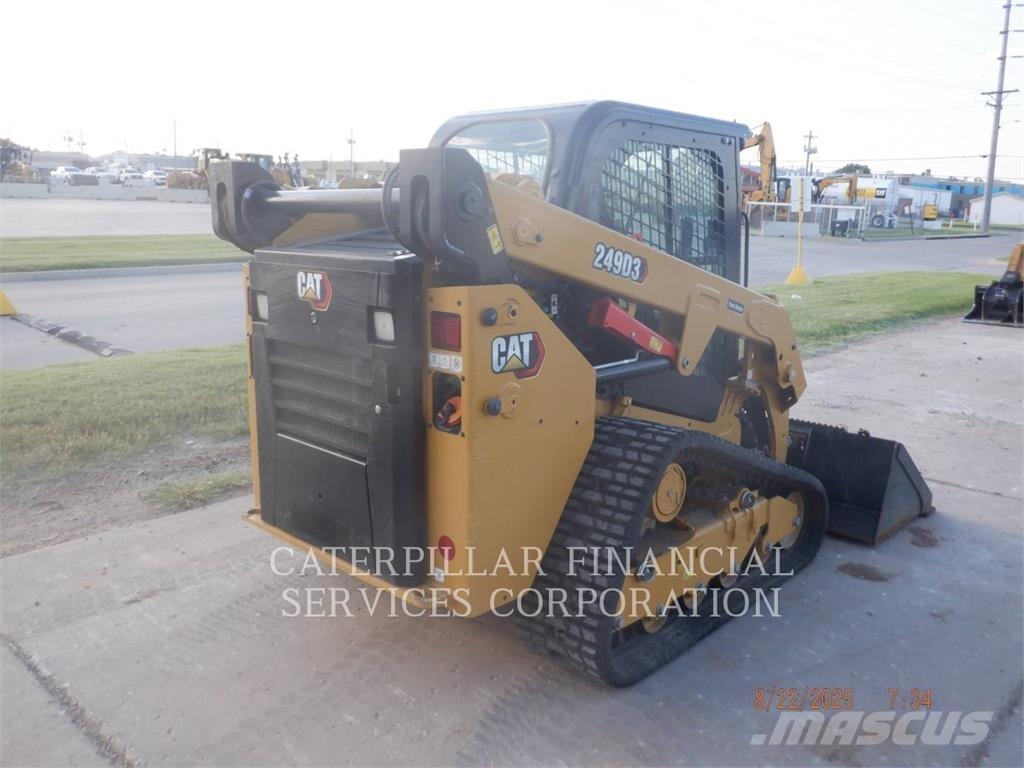 CAT 249D3 Верижен товарач