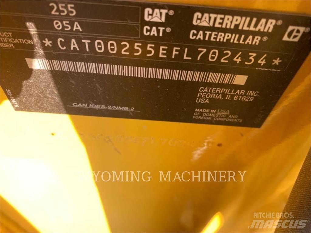 CAT 255 Мини товарачи
