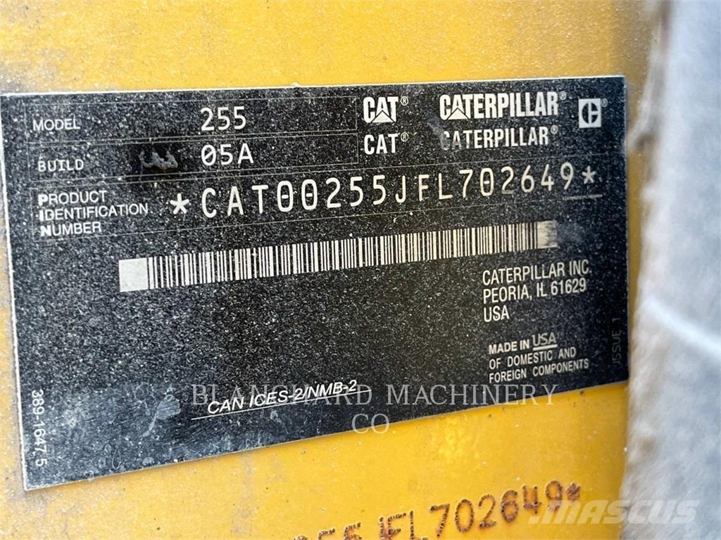 CAT 255 Верижен товарач