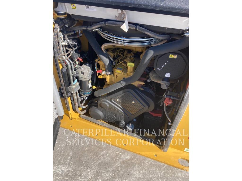 CAT 255-05 Верижен товарач