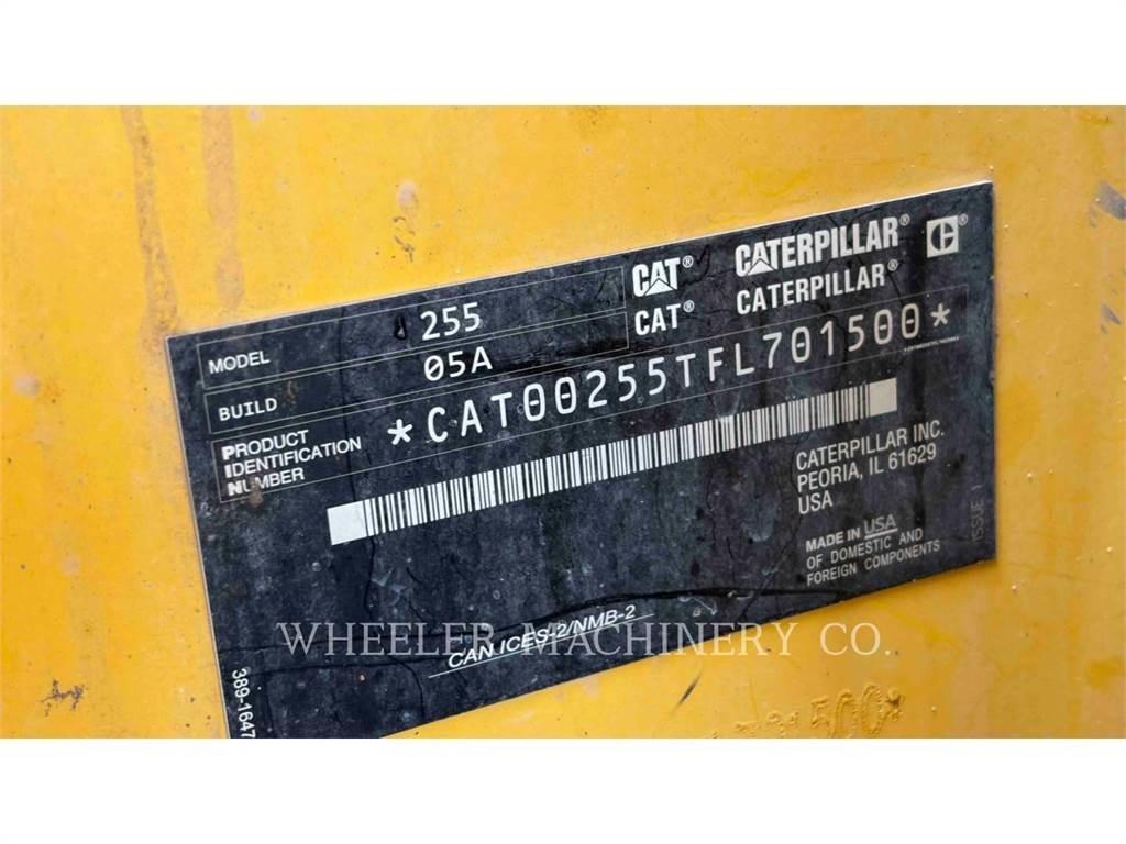 CAT 255 C3HF Верижен товарач