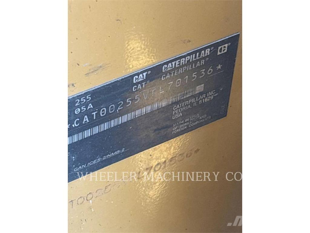 CAT 255 C3HF Верижен товарач