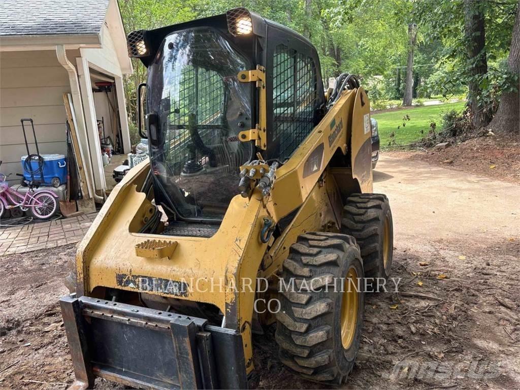 CAT 256C Мини товарачи
