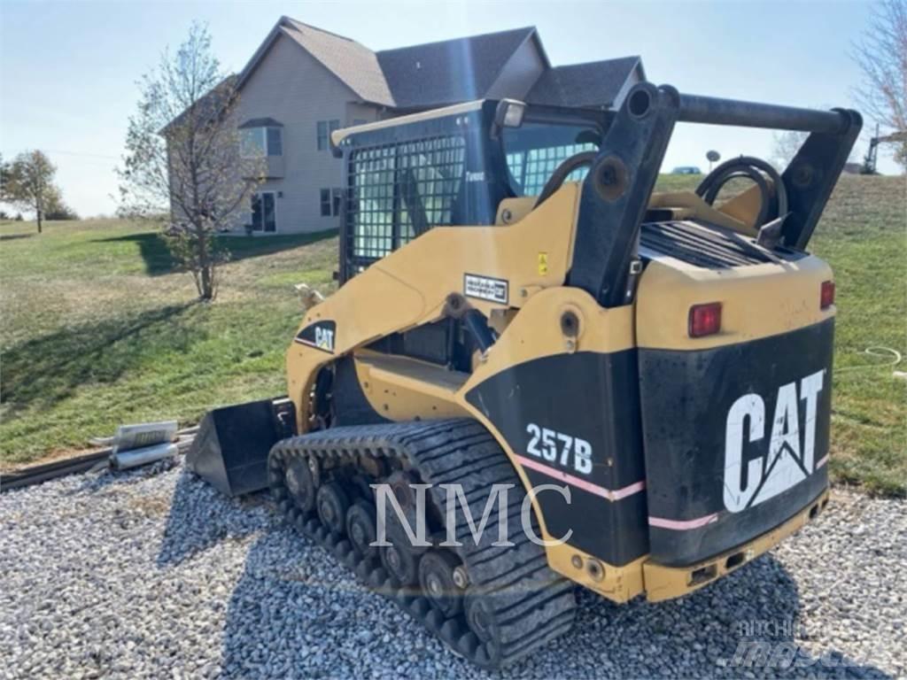 CAT 257B Мини товарачи

