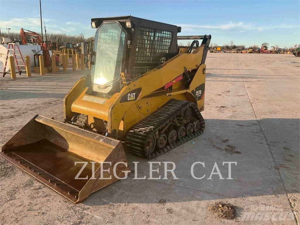 CAT 257B3 Верижен товарач