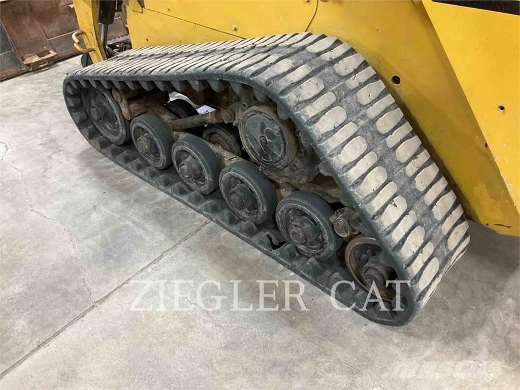 CAT 257D Верижен товарач