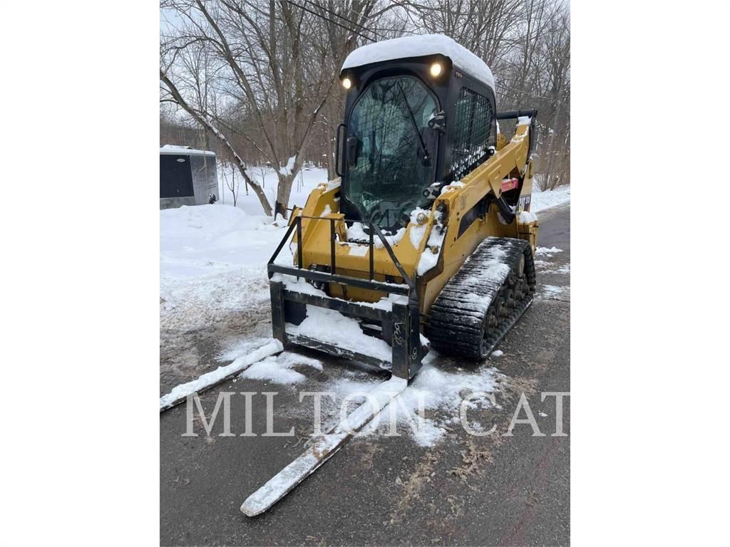 CAT 257D Верижен товарач