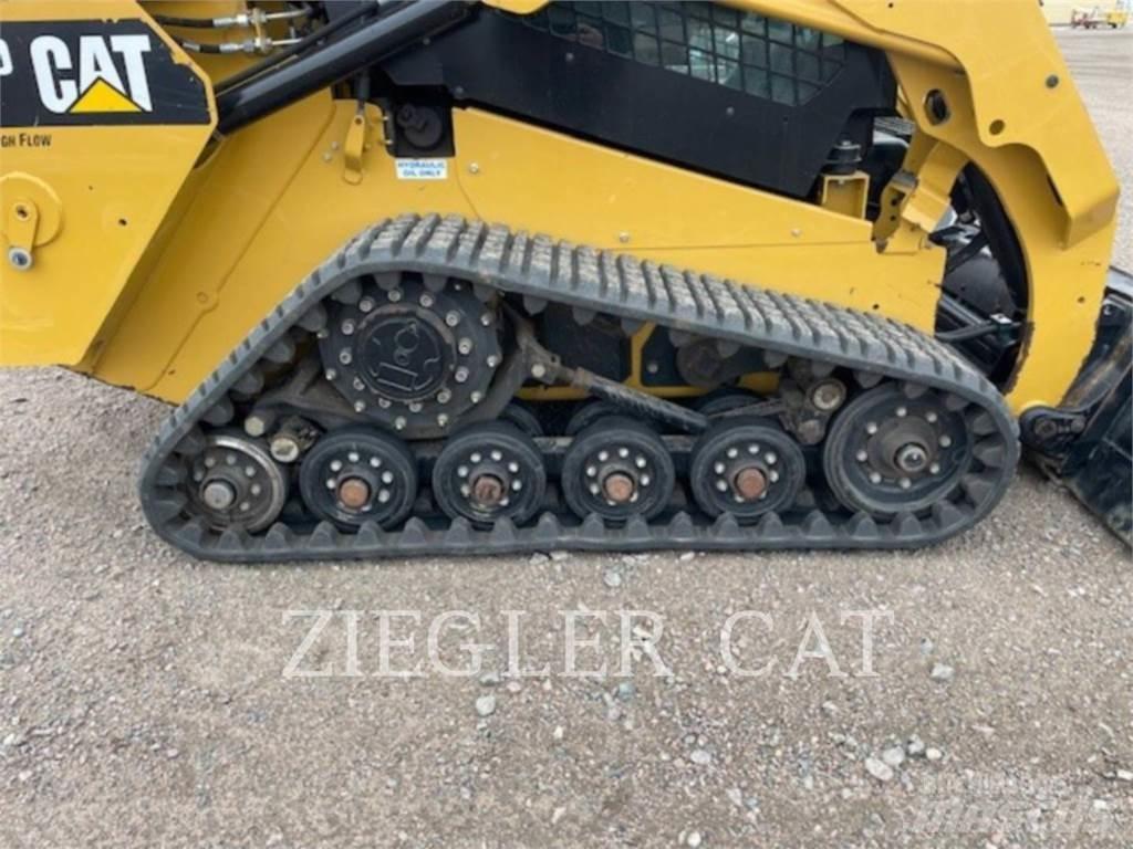 CAT 257D Верижен товарач