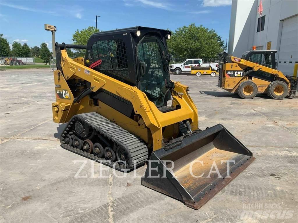 CAT 257D Верижен товарач