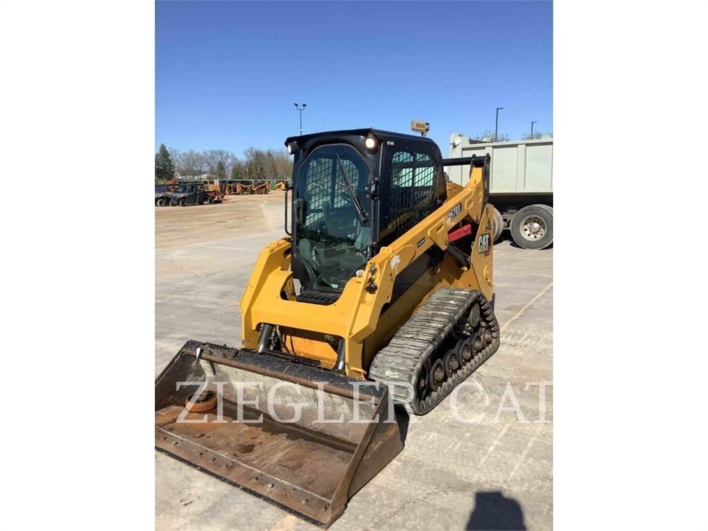 CAT 257D3 Верижен товарач