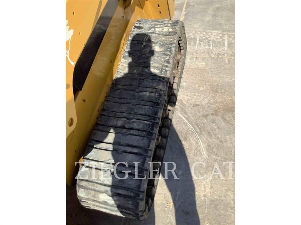 CAT 257D3 Верижен товарач