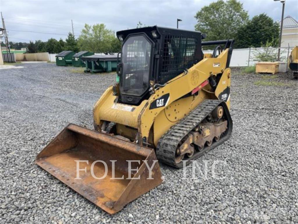 CAT 259B3 Верижен товарач