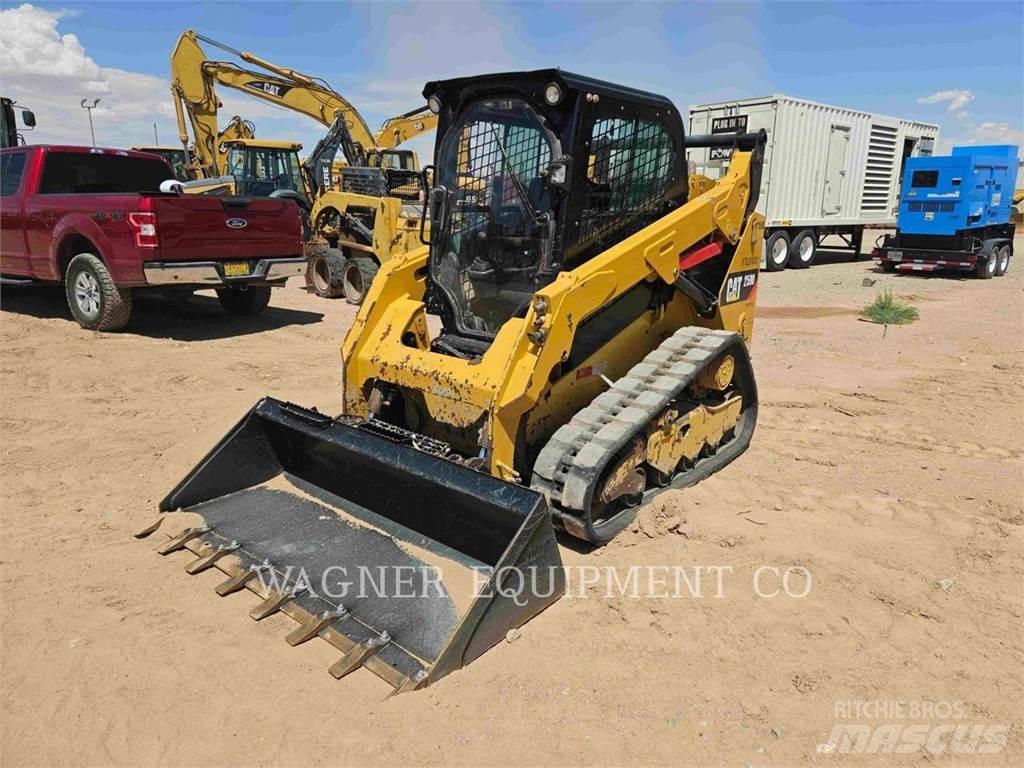 CAT 259D Верижен товарач