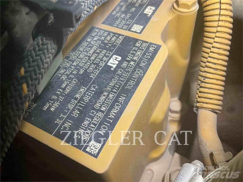 CAT 259D Верижен товарач