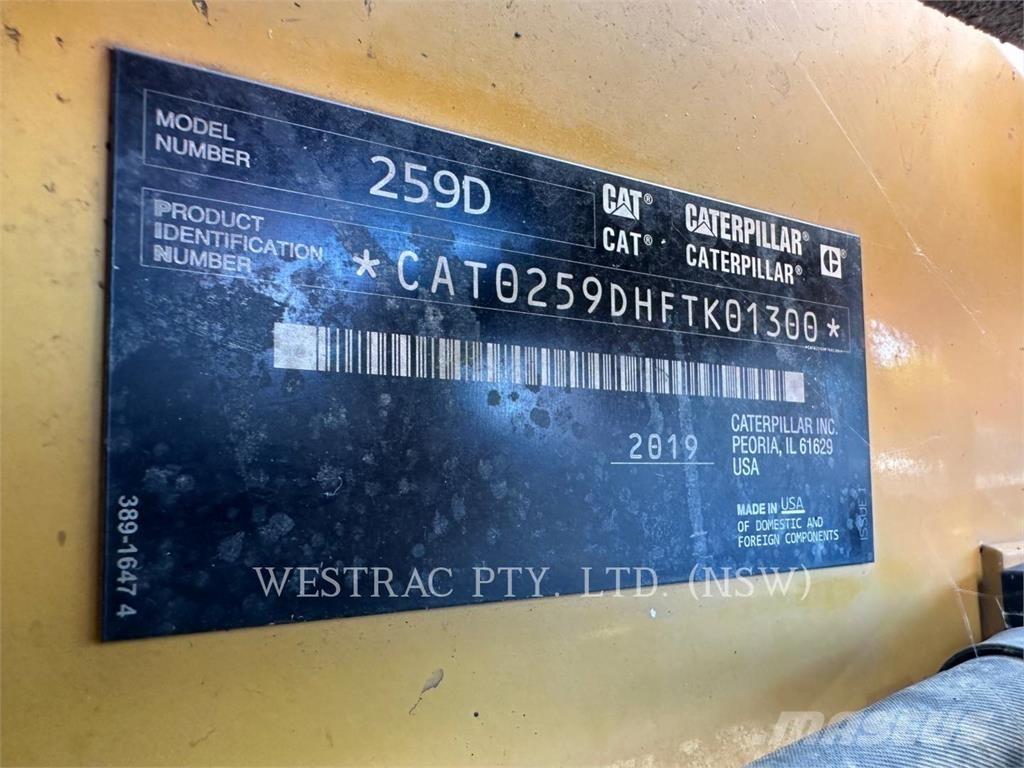 CAT 259D Верижен товарач