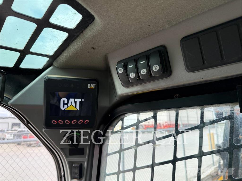 CAT 259D Верижен товарач
